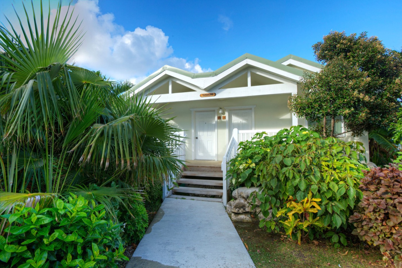 Freestanding villa set among tropical gardens